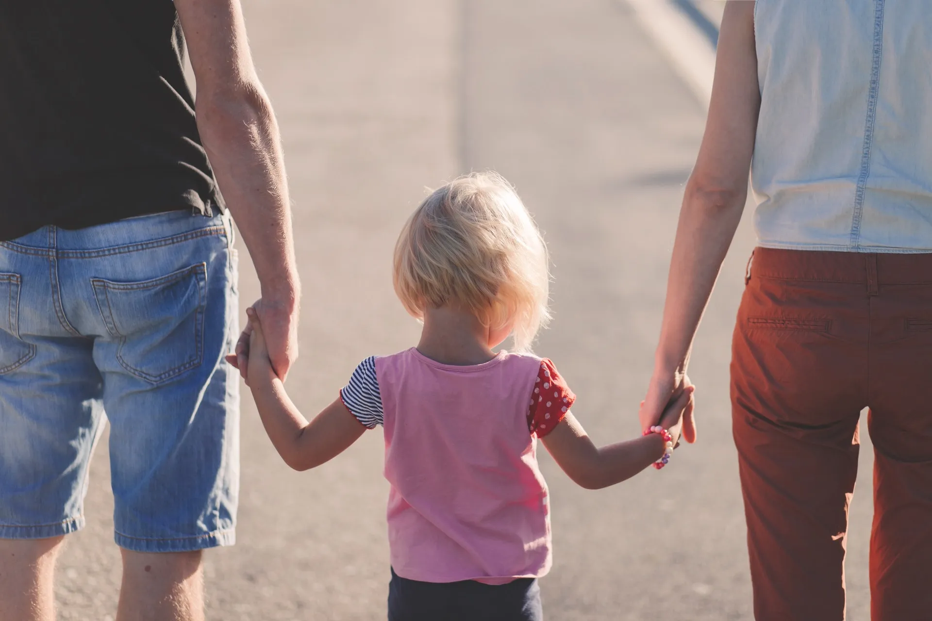 Thai Child Support Visa
