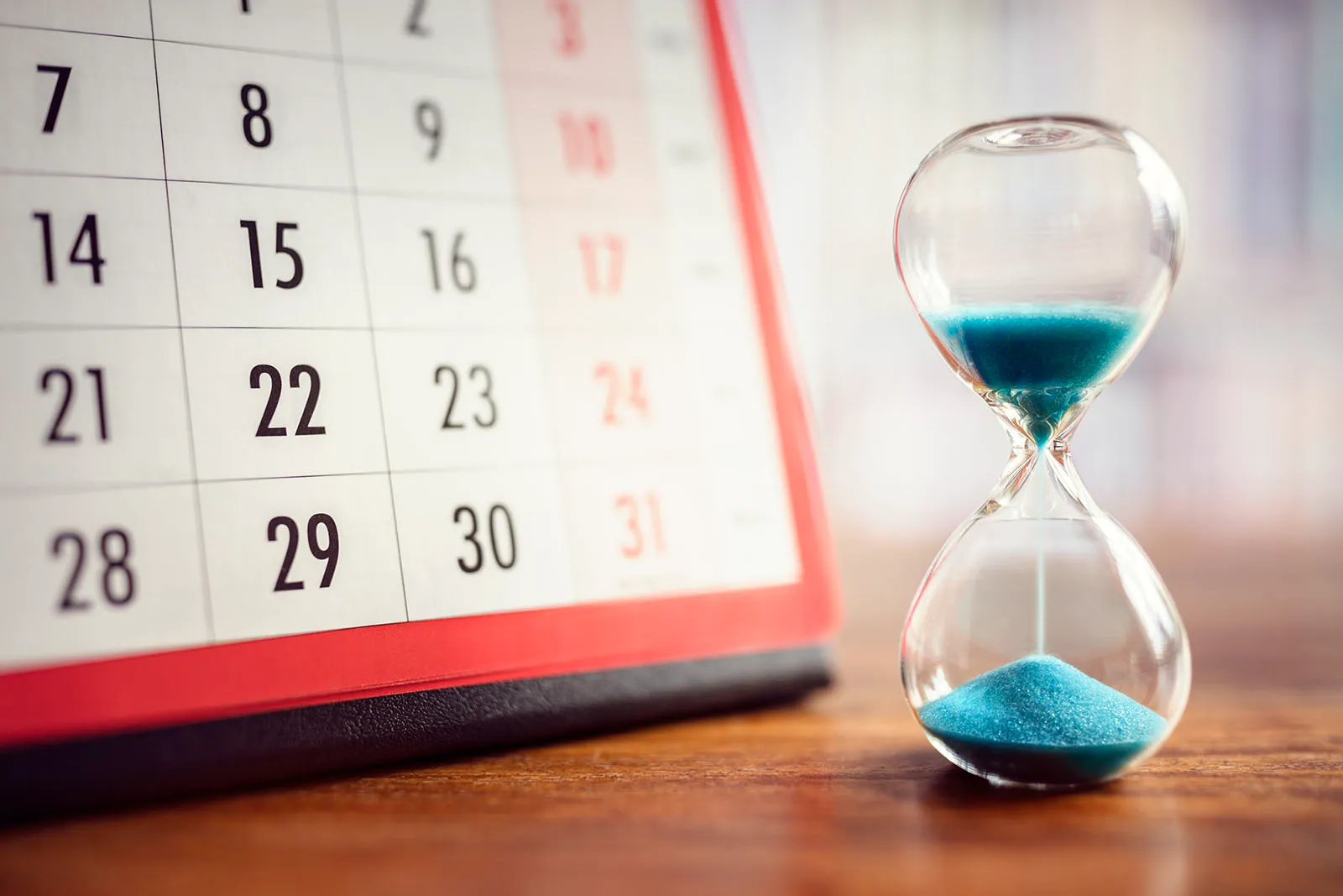 hourglass-and-calendar